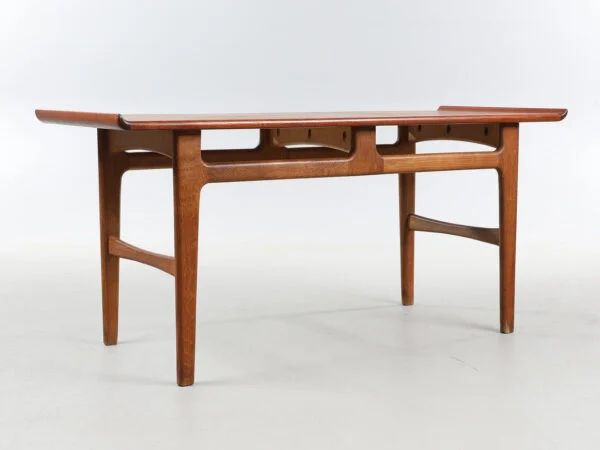 Illums bolighus Sofabord af teak og eg, ca. 1950. — billede 6