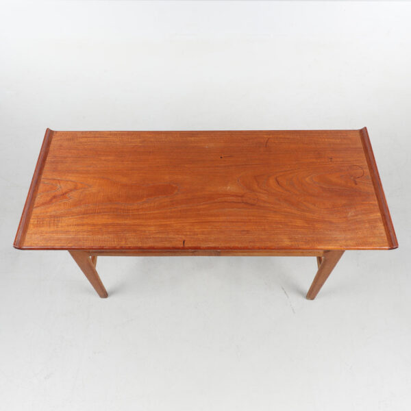 Sofabord af teak og eg, ca. 1950.