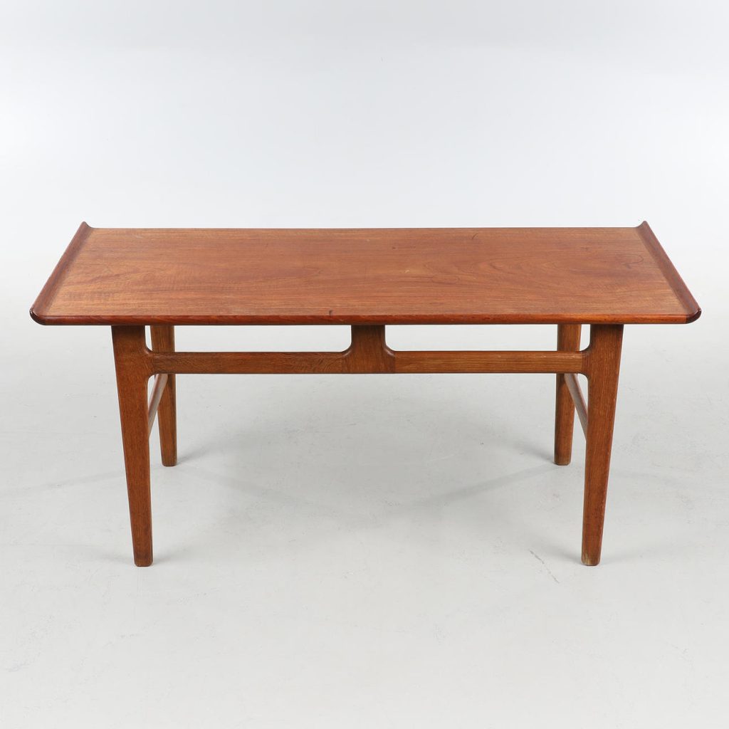 Illums bolighus Sofabord af teak og eg, ca. 1950. — billede 3