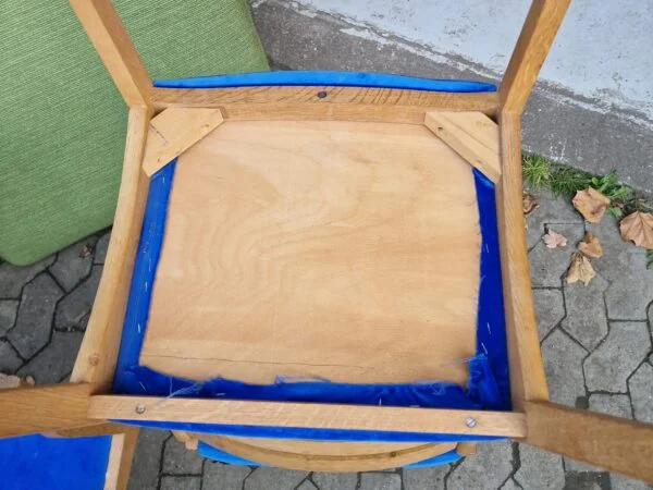 4 spisebordsstole i massiv egetræ