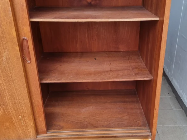 SKÆNK I TEAK FRA 60’ERNE, DANSK MØBEL DESIGN