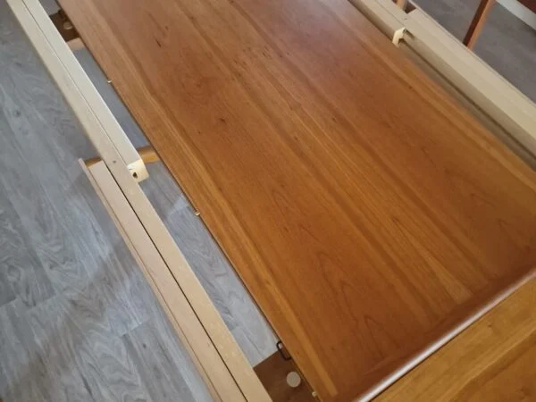 Spisebord bådformet kirsebær