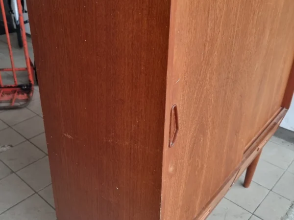 SKÆNK I TEAK FRA 60’ERNE, DANSK MØBEL DESIGN — billede 9