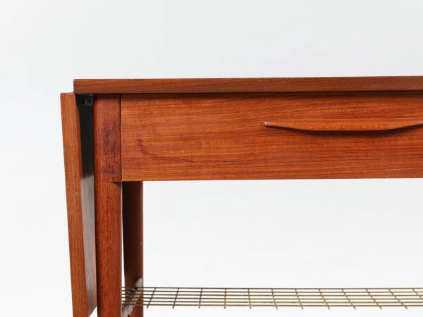 Dansk design. Sidebord / sybord af teak, 1950’erne. — billede 6