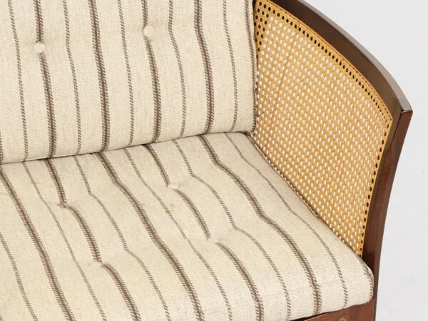 Illum Wikkelsø, CFC Silkeborg ILLUM WIKKELSO. To-pers. sofa samt lænestol af mahogni, ‘Model Plexus’. CFC Silkeborg, Danmark (2). — billede 8