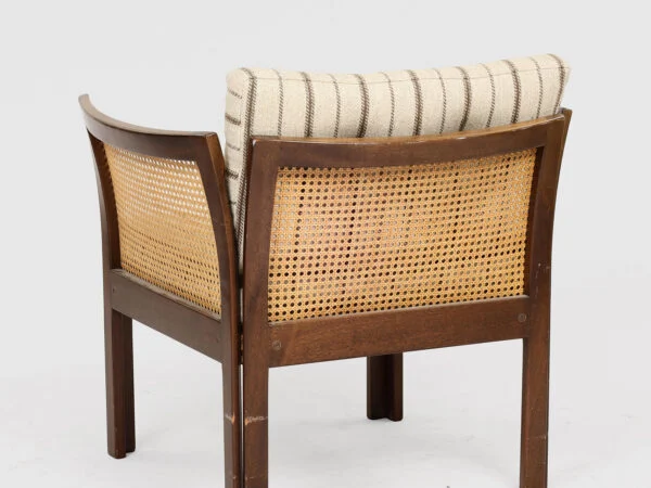 Illum Wikkelsø, CFC Silkeborg ILLUM WIKKELSO. To-pers. sofa samt lænestol af mahogni, ‘Model Plexus’. CFC Silkeborg, Danmark (2). — billede 12