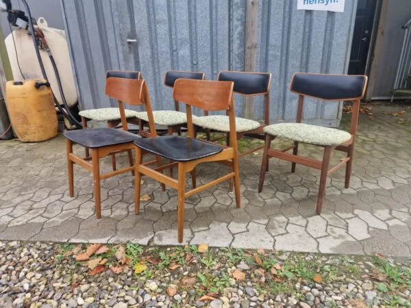 Sæt på seks spisestole af teaktræ, Danmark, 1950’erne, (6)