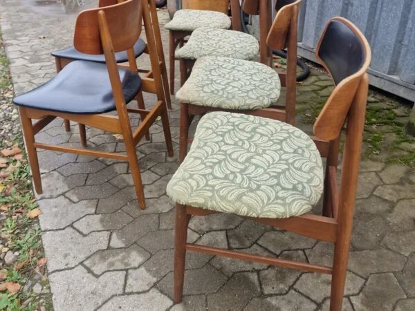 Sæt på seks spisestole af teaktræ, Danmark, 1950’erne, (6)