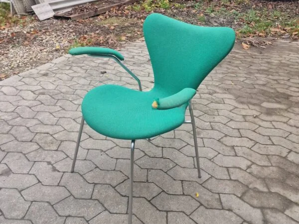 Fritz Hansen Arne Jacobsen Syver stol med armlæn, til ompolstring