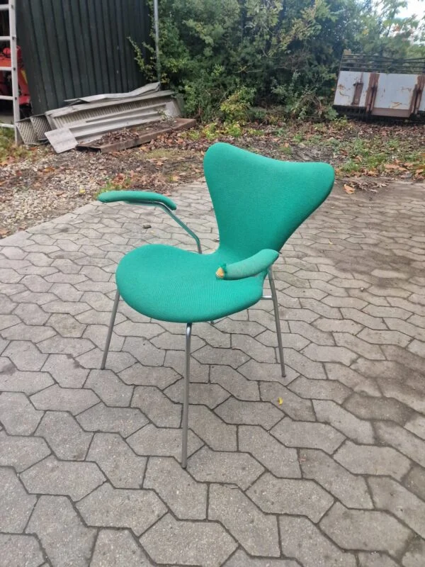 Fritz Hansen, Arne Jacobsen, Syver stol Fritz Hansen Arne Jacobsen Syver stol med armlæn, til ompolstring