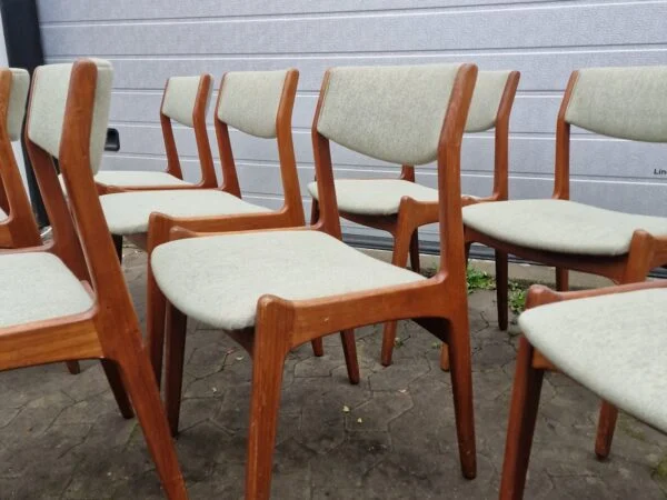 8 spisestole i massiv teak, Sorø møbelfabrik