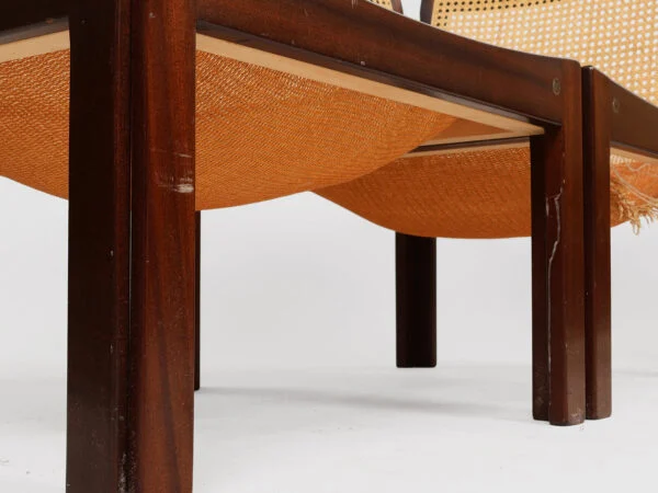 Illum Wikkelsø, CFC Silkeborg ILLUM WIKKELSO. To-pers. sofa samt lænestol af mahogni, ‘Model Plexus’. CFC Silkeborg, Danmark (2). — billede 7