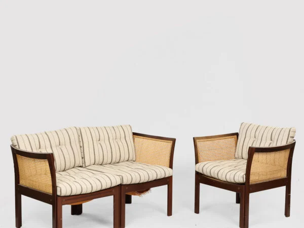 ILLUM WIKKELSO. To-pers. sofa samt lænestol af mahogni, ‘Model Plexus’. CFC Silkeborg, Danmark (2).